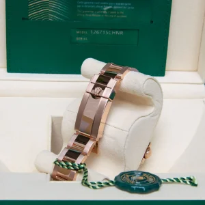 Rolex-Gmt-Master-II-126715CHNR-clasp-1.webp