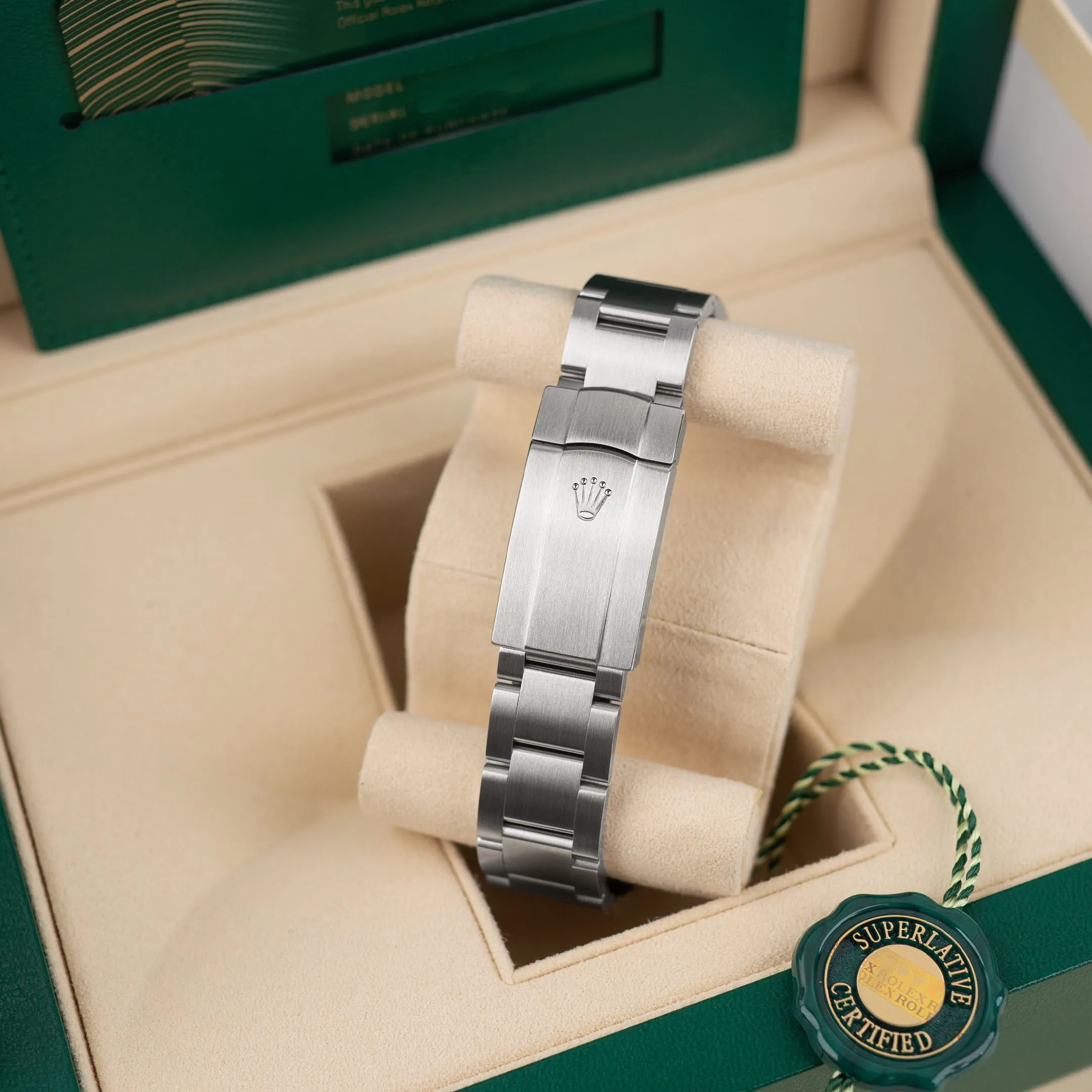 WTC_126000_Rolex_Oyster_Pepetrual_36_Candy_Pink_Gallery_5-1.webp