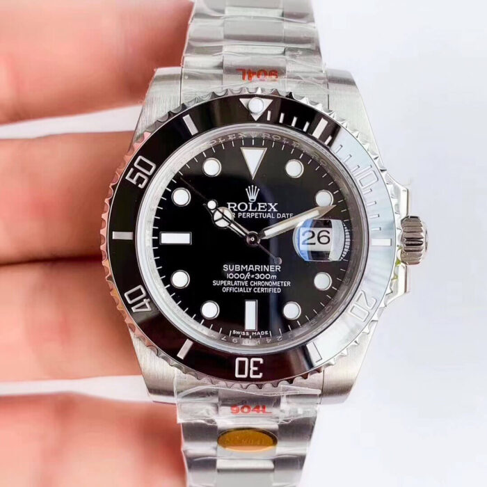 rolex-submariner-date-oyster-116610ln-black-dial-noob-factory-v10-700x700-1-1.jpg